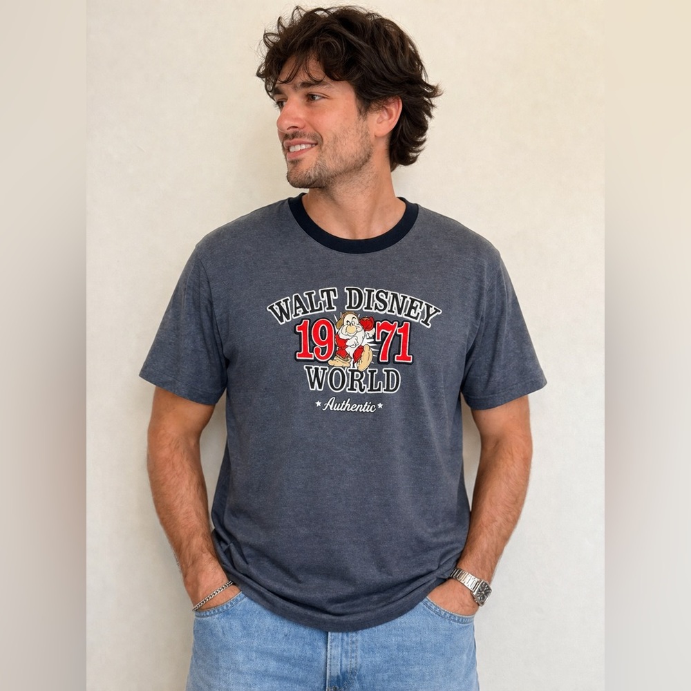 Disney Parks 1971 Grumpy XL Gray Walt Disney World Embroidered T Shirt